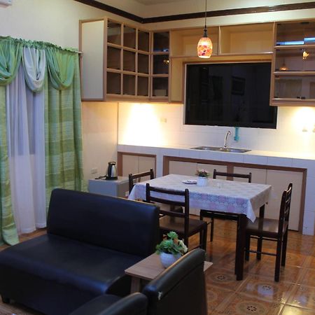 Kojie Guest House Moalboal Luaran gambar