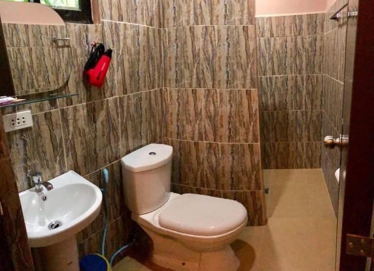 Kojie Guest House Moalboal Luaran gambar