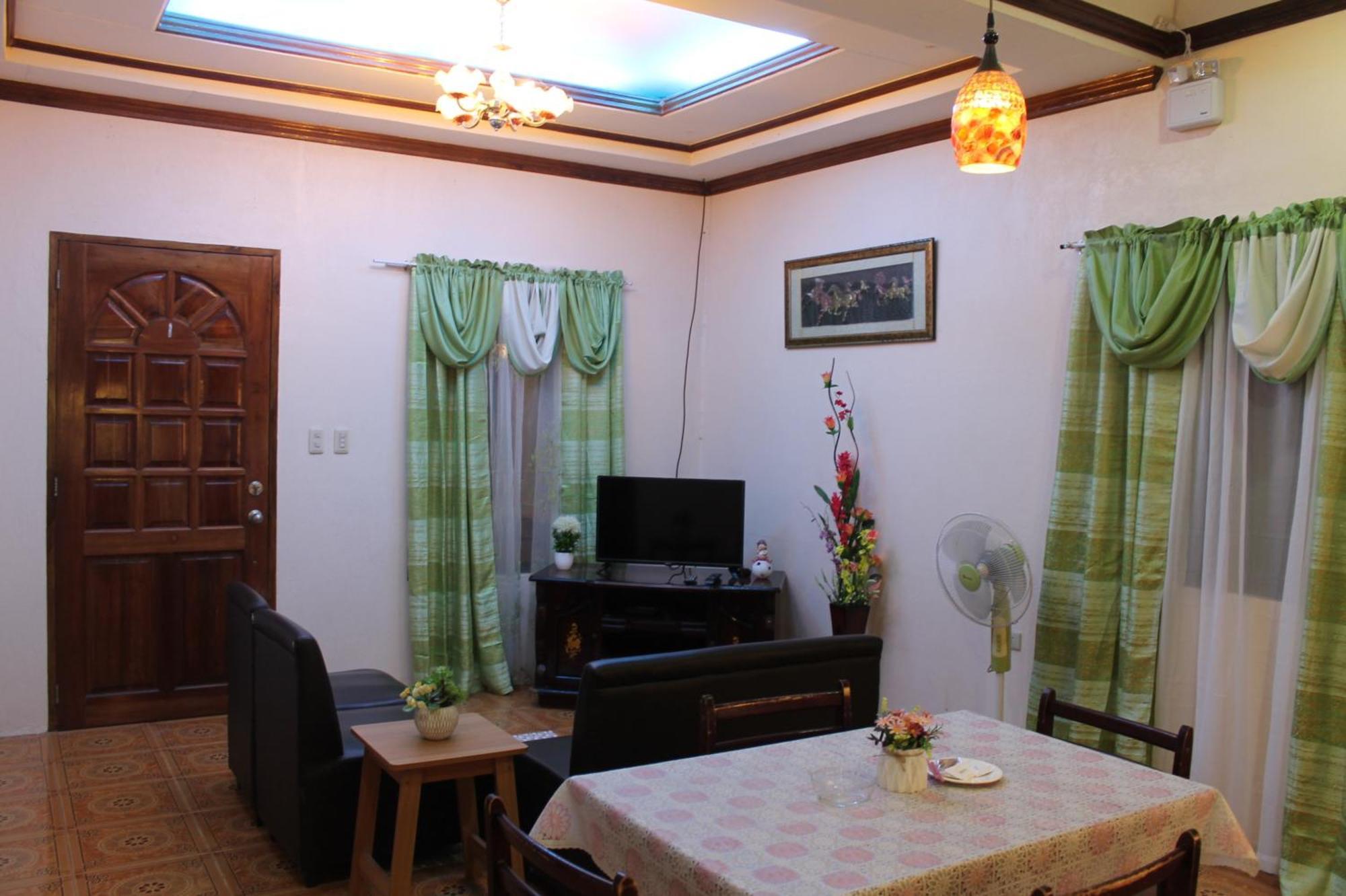 Kojie Guest House Moalboal Luaran gambar